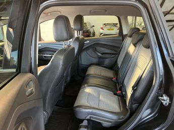 FORD KUGA 2.0 Kuga Titanium TDCI 4x4 Auto 4WD 5dr