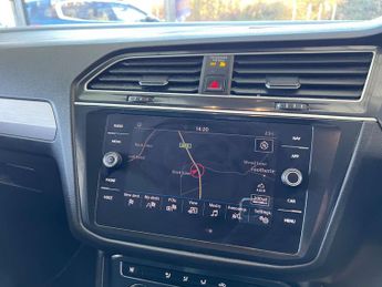 VOLKSWAGEN TIGUAN 2.0 Tiguan Match TDI Semi-Auto 5dr