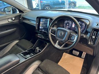VOLVO XC40 2.0 XC40 R-Design T4 AWD Auto 4WD 5dr