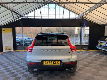 VOLVO XC40 2.0 XC40 R-Design T4 AWD Auto 4WD 5dr