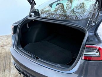 TESLA MODEL 3 Model 3 Performance AWD 4WD 4dr