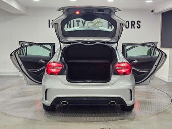 MERCEDES-BENZ A-CLASS 1.5 A180 BlueEfficiency AMG Sport CDi Auto 5dr