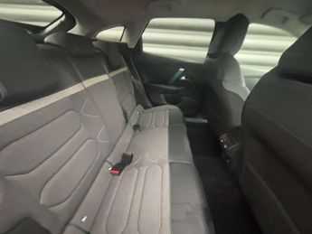 CITROEN C4 e-C4 Shine 5dr