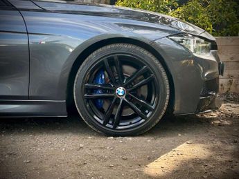 BMW 3 SERIES 3.0 335d xDrive M Sport Shadow Edition Auto 4WD 5dr