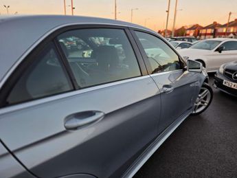 MERCEDES-BENZ E-CLASS 2.1 E250 AMG Sport CDi Auto 4dr