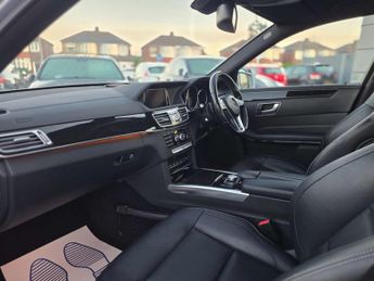 MERCEDES-BENZ E-CLASS 2.1 E250 AMG Sport CDi Auto 4dr