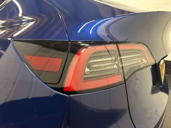 TESLA MODEL Y Model Y Long Range AWD 4WD 5dr
