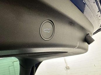 TESLA MODEL Y Model Y Long Range AWD 4WD 5dr