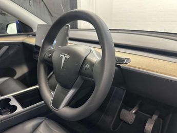 TESLA MODEL Y Model Y Long Range AWD 4WD 5dr