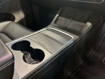 TESLA MODEL Y Model Y Long Range AWD 4WD 5dr