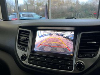 HYUNDAI TUCSON 1.7 Tucson Premium SE Blue Drive 2WD CRDi Semi-Auto 5dr