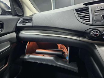 HONDA CR-V 2.0 CR-V SE i-VTec Auto 4WD 5dr