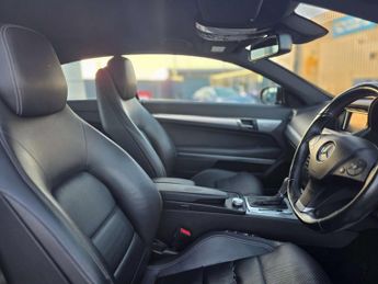 MERCEDES-BENZ E-CLASS 3.0 E350 BlueEfficiency Sport CDi Auto 2dr