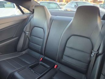 MERCEDES-BENZ E-CLASS 3.0 E350 BlueEfficiency Sport CDi Auto 2dr