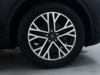 FORD KUGA 2.0 Kuga Titanium EcoBlue 4x4 Auto 4WD 5dr