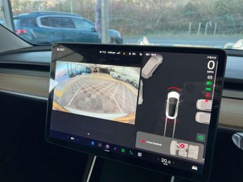 TESLA MODEL 3 Model 3 Standard Range + 4dr