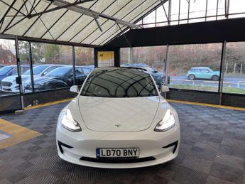 TESLA MODEL 3 Model 3 Standard Range + 4dr