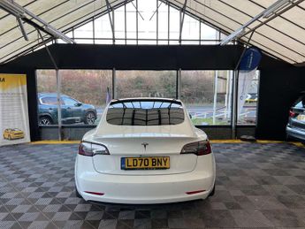 TESLA MODEL 3 Model 3 Standard Range + 4dr