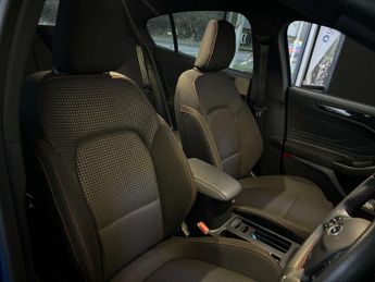 FORD FOCUS 1.0 Focus ST-Line MHEV Auto 5dr