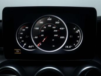 MERCEDES-BENZ C-CLASS 2.1 C 250 AMG Line Premium Plus D Auto 4dr