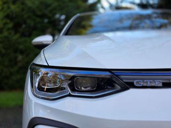 VOLKSWAGEN GOLF 1.4 Golf GTE Semi-Auto 5dr