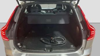 VOLVO XC60 2.0 XC60 R-Design T6 Recharge AWD Auto 4WD 5dr