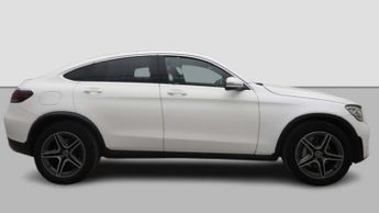 MERCEDES-BENZ GLC 2.0 GLC 300 AMG Line 4Matic Auto 4WD 5dr