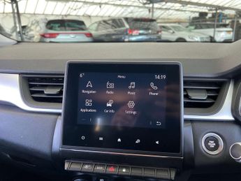 RENAULT CAPTUR 1.3 Captur Iconic TCe Auto 5dr