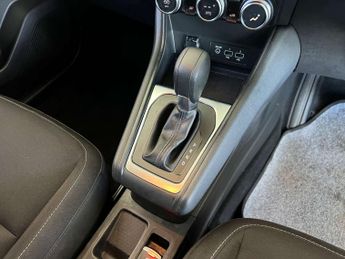 RENAULT CAPTUR 1.3 Captur Iconic TCe Auto 5dr