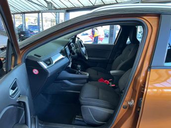 RENAULT CAPTUR 1.3 Captur Iconic TCe Auto 5dr