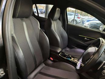 PEUGEOT 208 1.2 208 GT PureTech S/S Auto 5dr