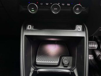 CITROEN C4 e-C4 Shine 5dr