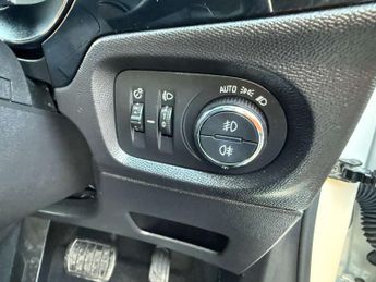 Vauxhall Corsa 1.2 Corsa Elite Nav Premium T Auto 5dr