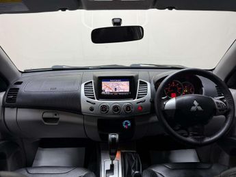 Mitsubishi L200 2.5 L200 Barbarian LWB Double Cab DI-D 4x4 Auto 4WD 5dr