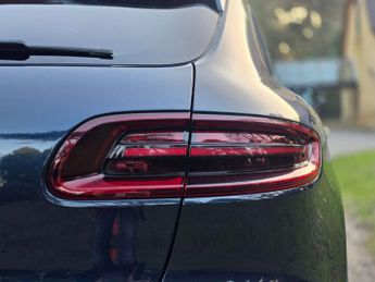 PORSCHE MACAN 3.0 Macan S D Semi-Auto 4WD 5dr