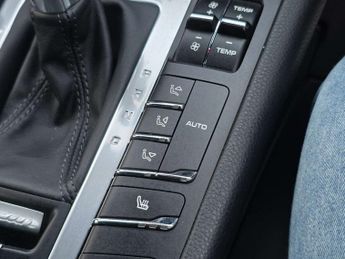 PORSCHE MACAN 3.0 Macan S D Semi-Auto 4WD 5dr