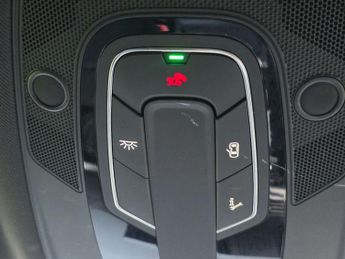 AUDI Q5 2.0 Q5 S Line 40 TDI MHEV Quattro Semi-Auto 4WD 5dr