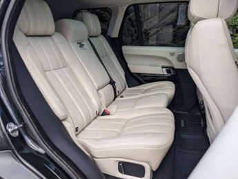 Land Rover Range Rover 3.0 Range Rover Vogue SE TDV6 Auto 4WD 5dr