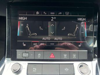 AUDI E-TRON e-tron Technik 50 Quattro 4WD 5dr - NATIONAL DELIVERY*