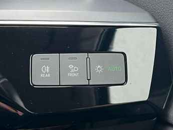 AUDI E-TRON e-tron Technik 50 Quattro 4WD 5dr - NATIONAL DELIVERY*