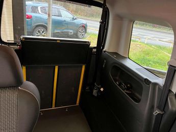 VOLKSWAGEN CADDY 2.0 Caddy C20 Life TDI Semi-Auto 5dr