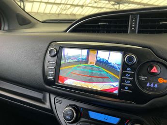 TOYOTA YARIS 1.5 Yaris Excel VVT-i HEV CVT 5dr