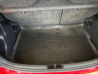 TOYOTA YARIS 1.5 Yaris Excel VVT-i HEV CVT 5dr