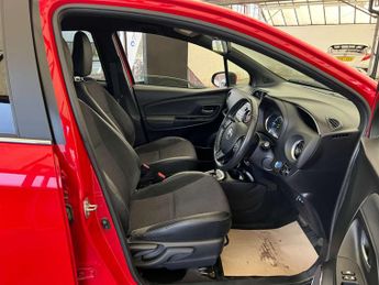 TOYOTA YARIS 1.5 Yaris Excel VVT-i HEV CVT 5dr