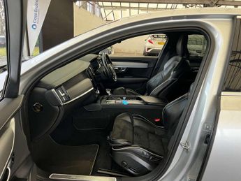 VOLVO S90 2.0 S90 R-Design D4 Auto 4dr