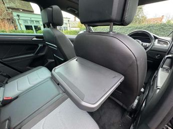 VOLKSWAGEN TIGUAN 2.0 Tiguan R-Line Tech TDI 4Motion Semi-Auto 4WD 5dr
