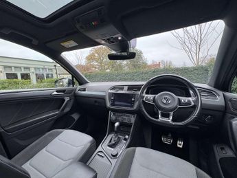 VOLKSWAGEN TIGUAN 2.0 Tiguan R-Line Tech TDI 4Motion Semi-Auto 4WD 5dr