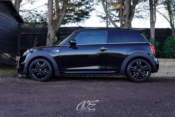 MINI HATCH 1.5 Cooper Sport Auto 3dr