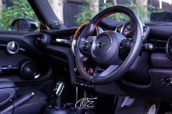 MINI HATCH 1.5 Cooper Sport Auto 3dr