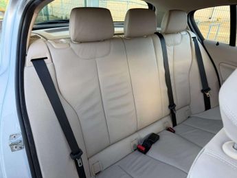 BMW 1 SERIES 1.6 118i SE T Automatic 5dr - NATIONAL DELIVERY*